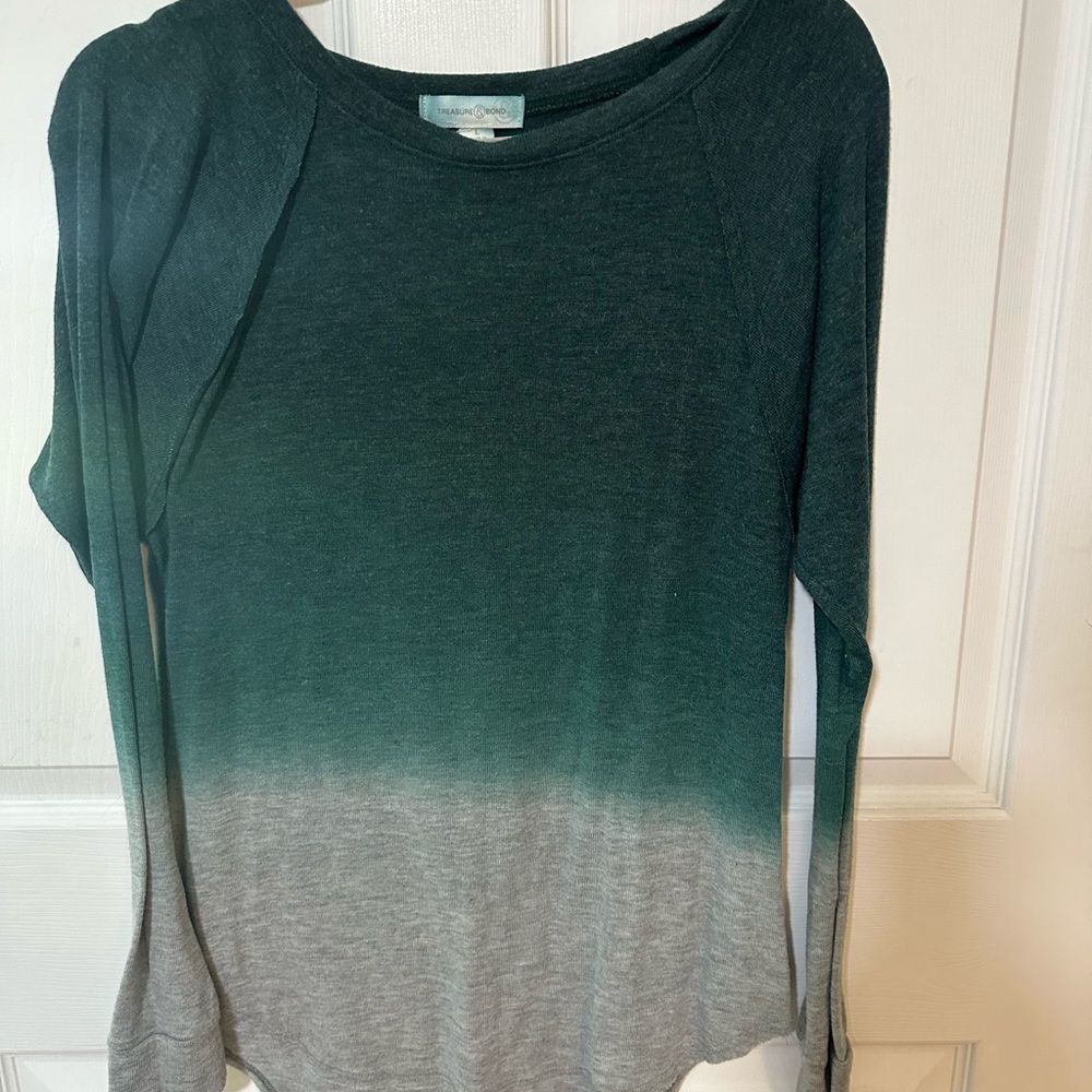 Treasure & Bond Green and Gray Ombre Sweatshirt